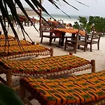 Sipano Beach Lodge